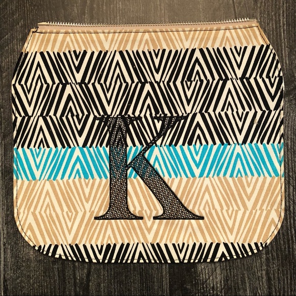 thirty-one Handbags - Studio 31 - Printed Flap with K Initial